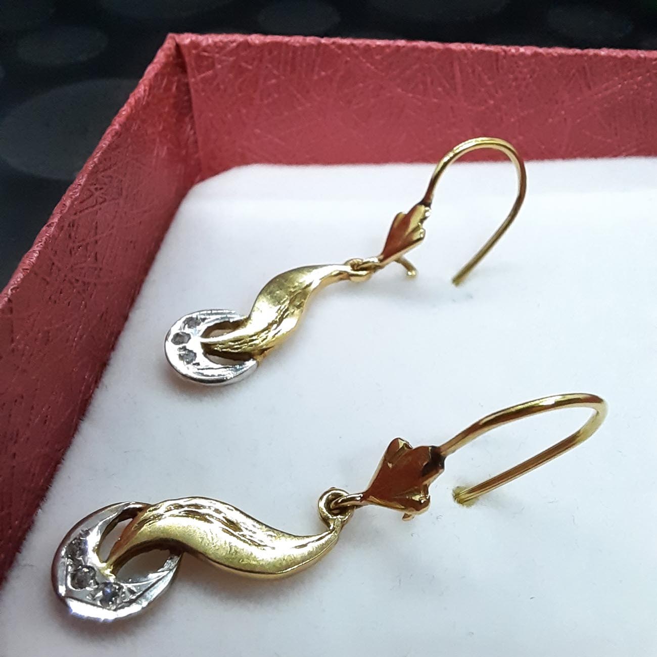 Χρυσά σκουλαρίκια ζιργκόν