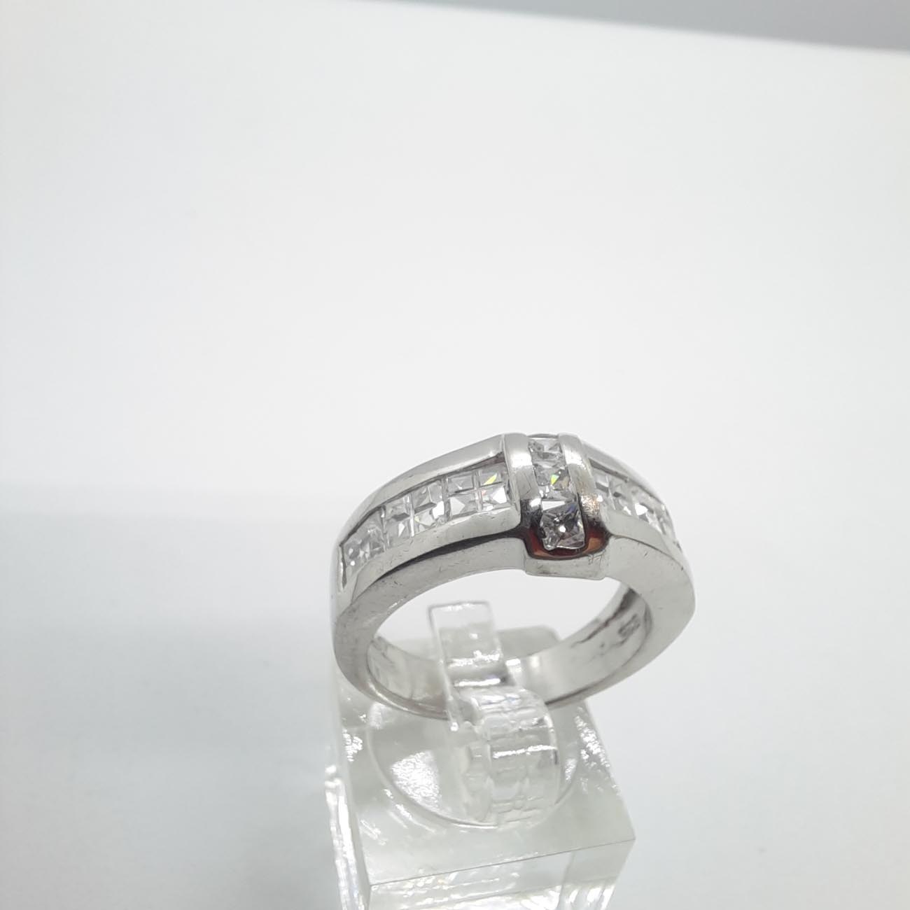 Ασημένιο δαχτυλίδι ζιργκόν