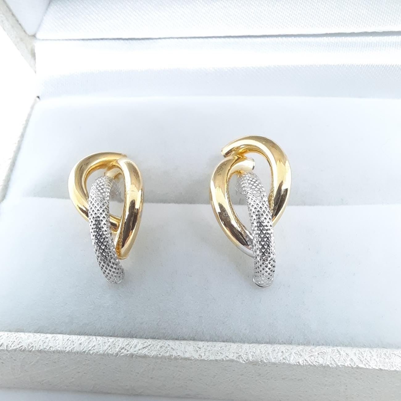 Χρυσά σκουλαρίκια Κ9