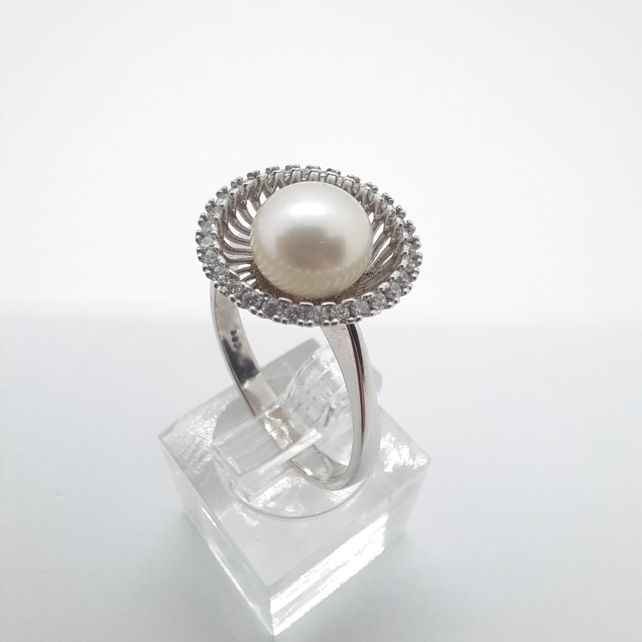 Λευκόχρυσο δαχτυλίδι μαργαριτάρι ζιργκόν