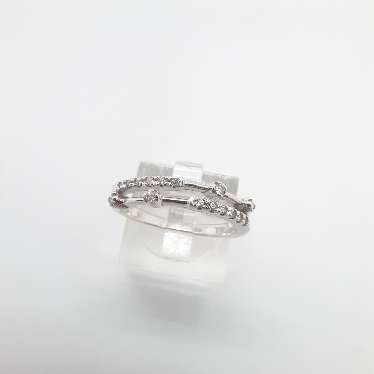 Λευκόχρυσο δαχτυλίδι σειρέ Κ14 λευκά ζιργκόν