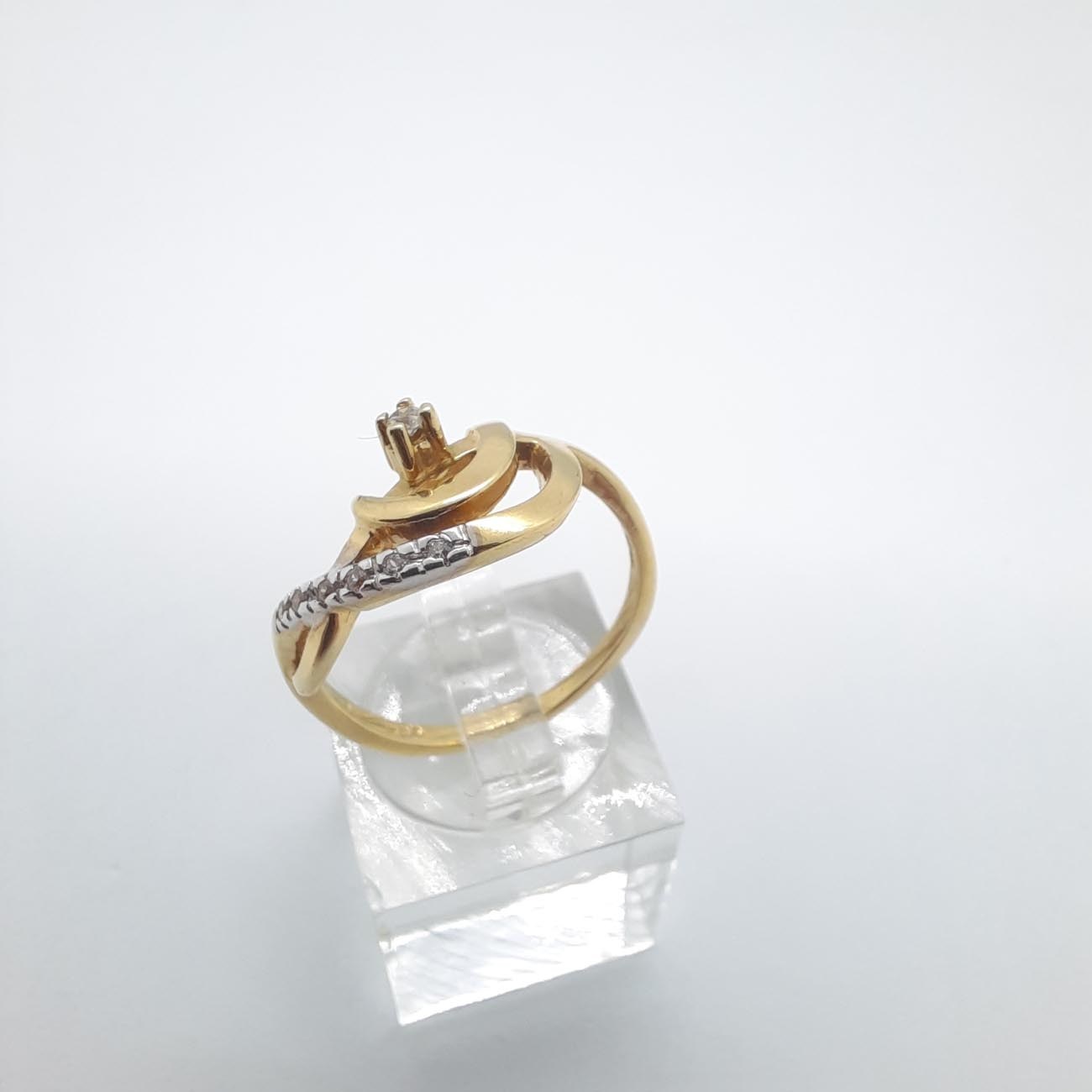Χρυσό δαχτυλίδι μισοφέγγαρο K14