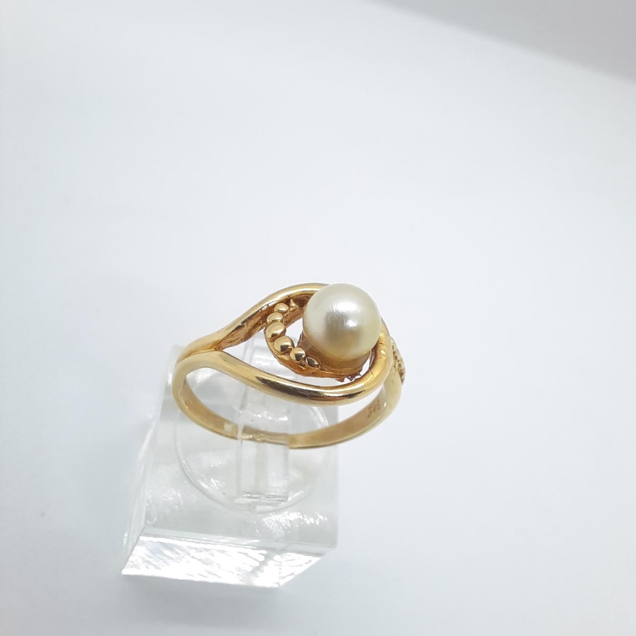 Χρυσό δαχτυλίδι μαργαριτάρι K14