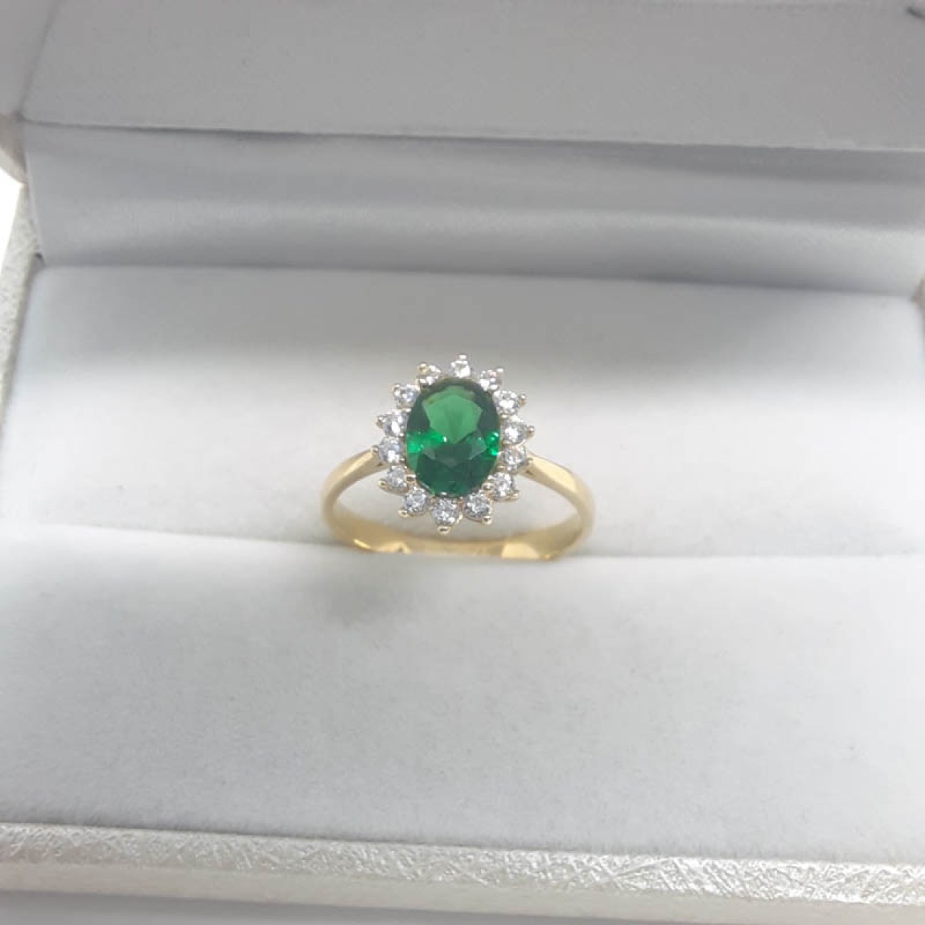 Δαχτυλίδι πράσινη πέτρα esmeralda