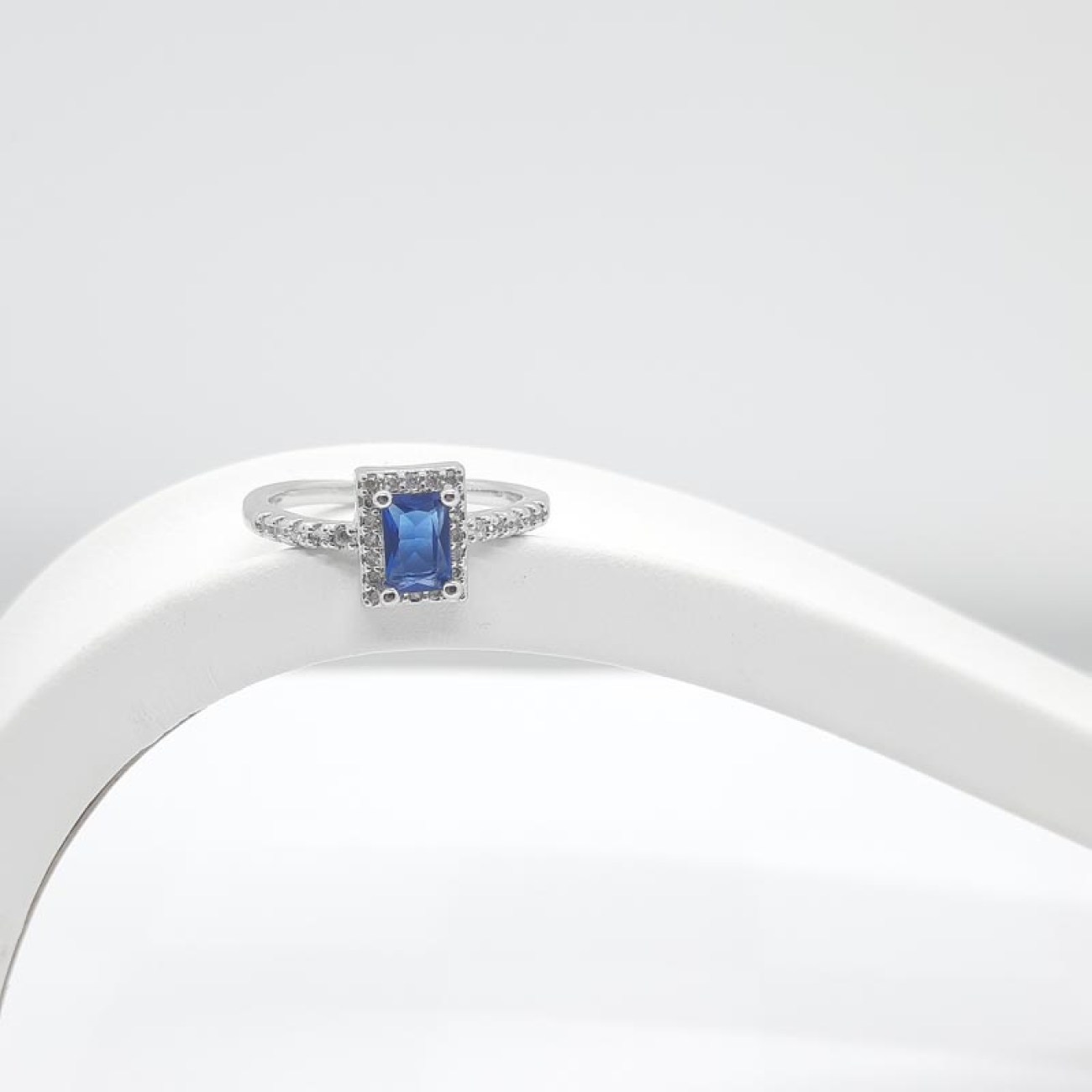 Δαχτυλίδι royal blue ασήμι 9.25