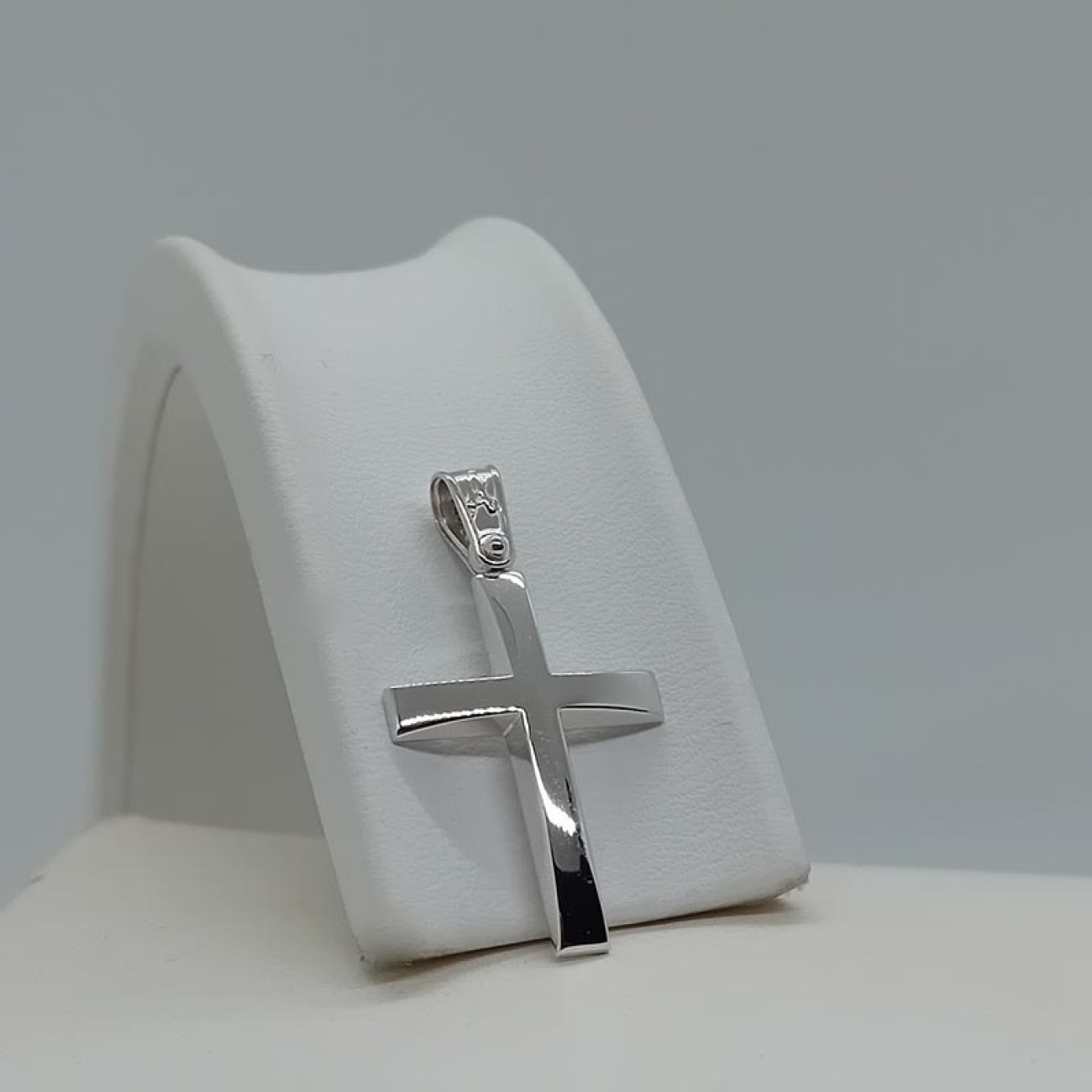 Λευκόχρυσος σταυρός minimal design