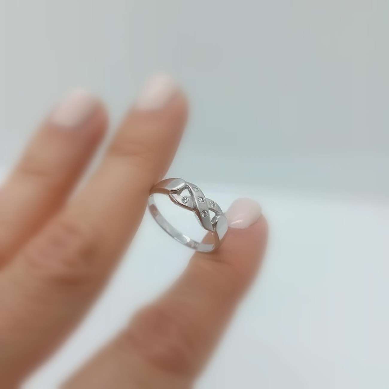 Λευκόχρυσο δαχτυλίδι Κ14 ribbon