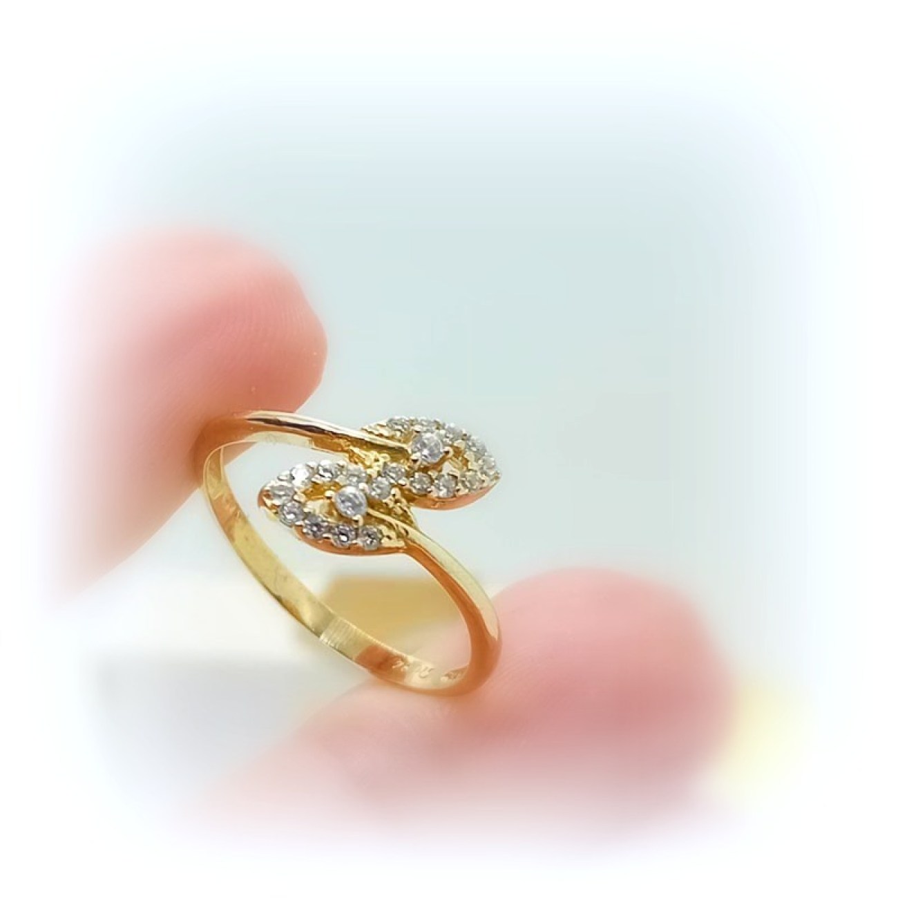 Δαχτυλίδι χρυσό Κ9 με δύο "ματάκια" από ζιργκόν