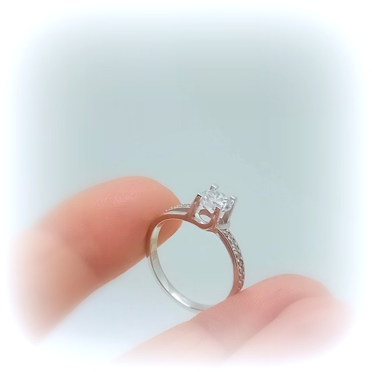 Δαχτυλίδι μονόπετρο λευκόχρυσο WONDERFUL