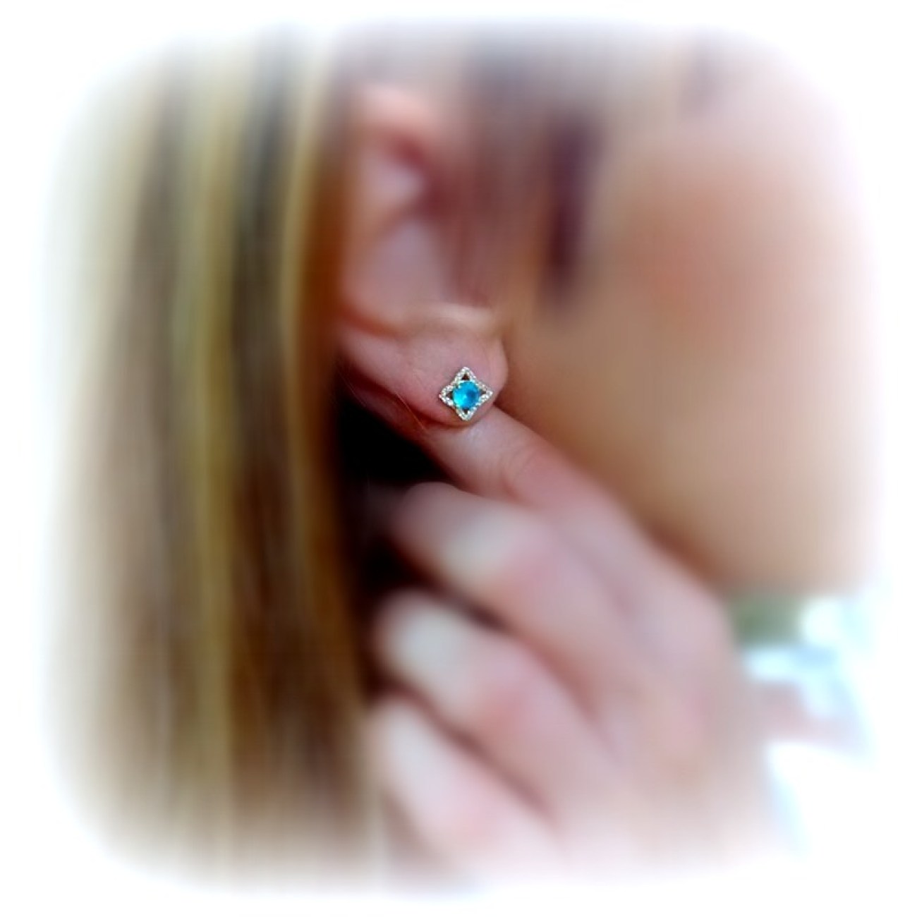 Σκουλαρίκια επίχρυσα γαλάζια πέτρα ζιργκόν