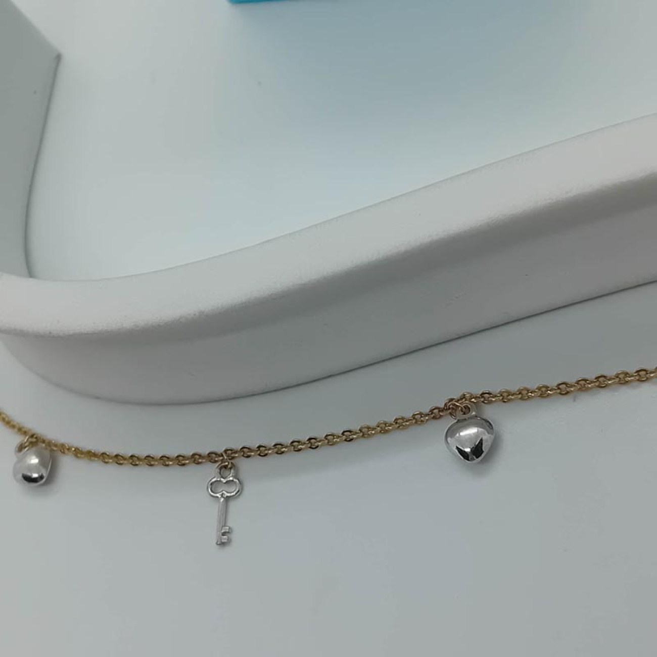 e1398410-e63f-4356-a9f7-7b22756086c1